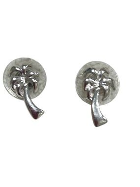 Pennyweights boutique Silver tone Palm Tree Stud pierced Earrings in box
